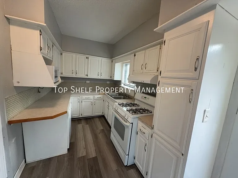 1215 Guthrie Ave — Photo 3