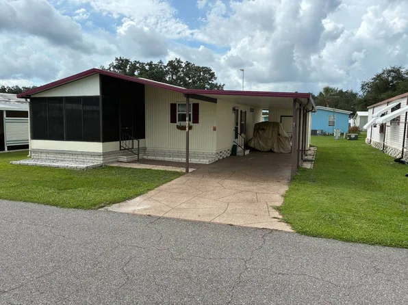 37546 Oak Lake Dr, Zephyrhills, FL 33541