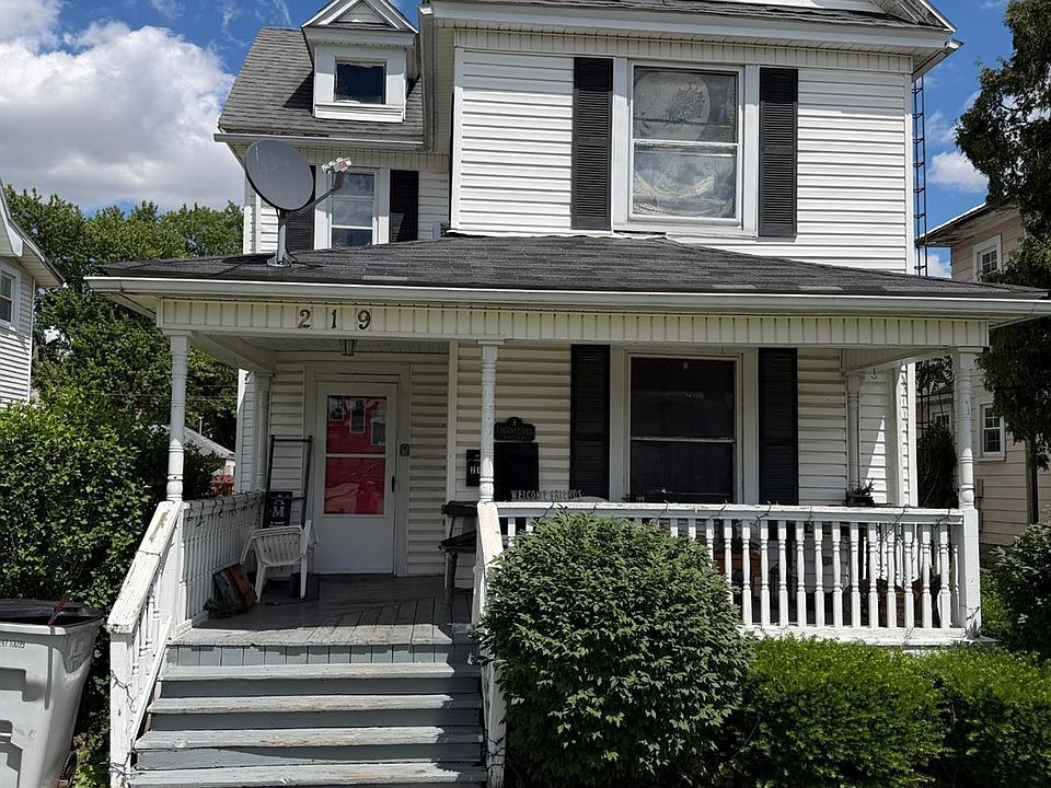 1st image of 219 Woodbine St