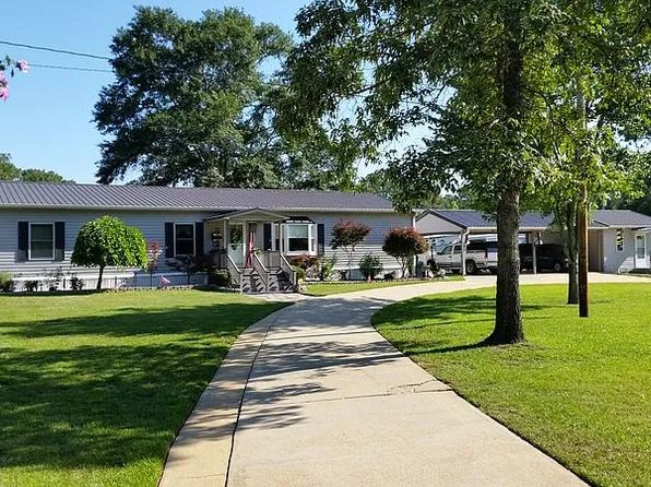 2608 Stapleton Dr, Donalsonville, GA 39845