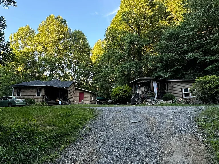 Two houses share one driveway