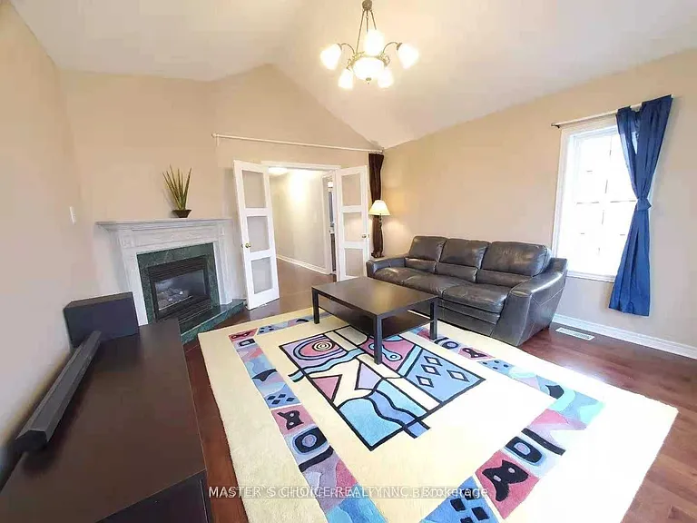 24 Golden Oak Ave — Photo 22