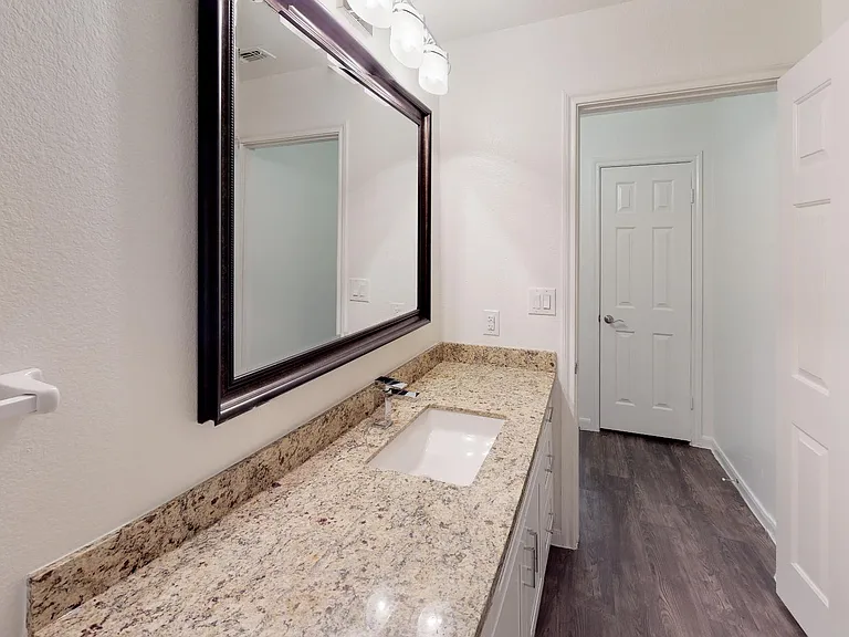 The Whittington Apartments — Photo 103