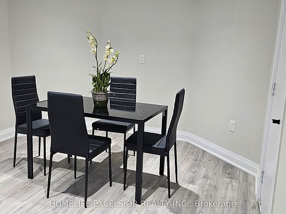 3rd image of 6 Fitzroy Ave #Basement
