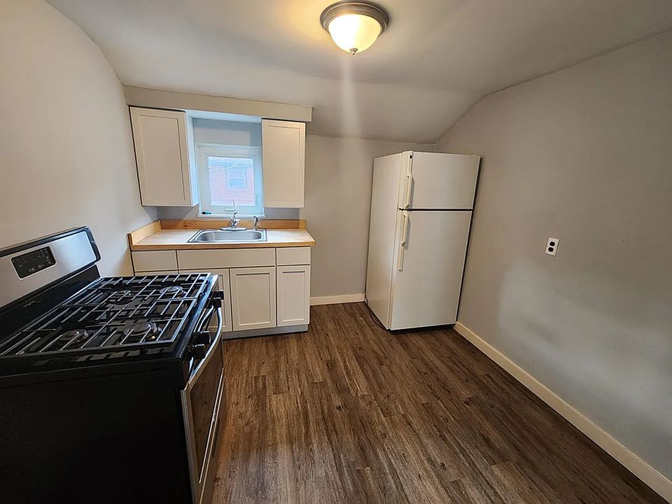 1st image of 6900 Grand Ave APT 2