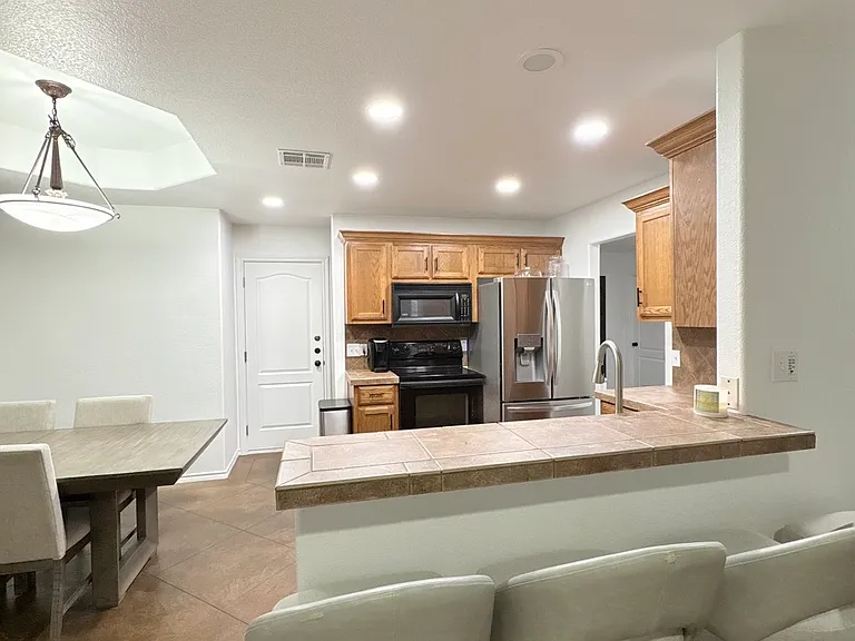 430 Summit Ridge Dr N — Photo 6