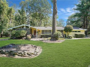 25 Locust Ln, Northport, NY