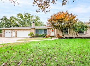 2812 Pine Lake Rd, Uniontown, OH 44685