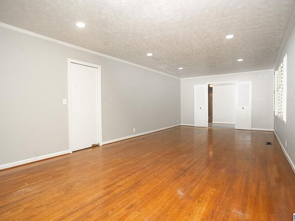 5th image of 1001 Caswell Dr