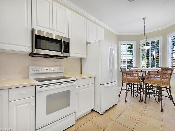 5th image of 7905 Summer Lake Ct
