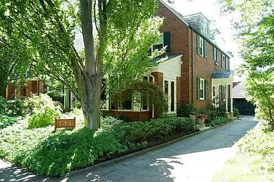 134 Yorkshire Dr photo 1