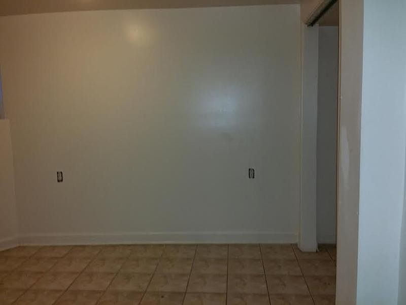 2nd image of 117 S Homan Ave