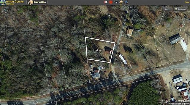 1st image of 33 Strawberry Ln