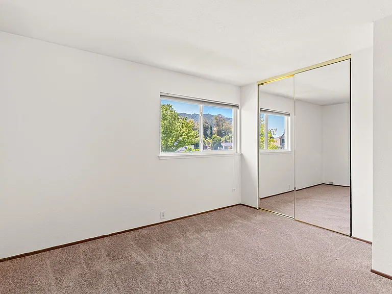 6923 Lassen St — Photo 26