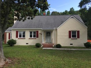 312 Wells Rd, Newport News, VA 23602