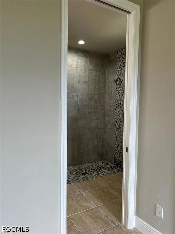 3 bed, 2.0 bath, 1500 sqft, $2,000 — Photo 4