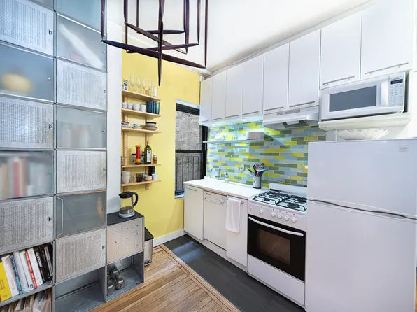 46 West 83rd Street 4F image 3 of 8
