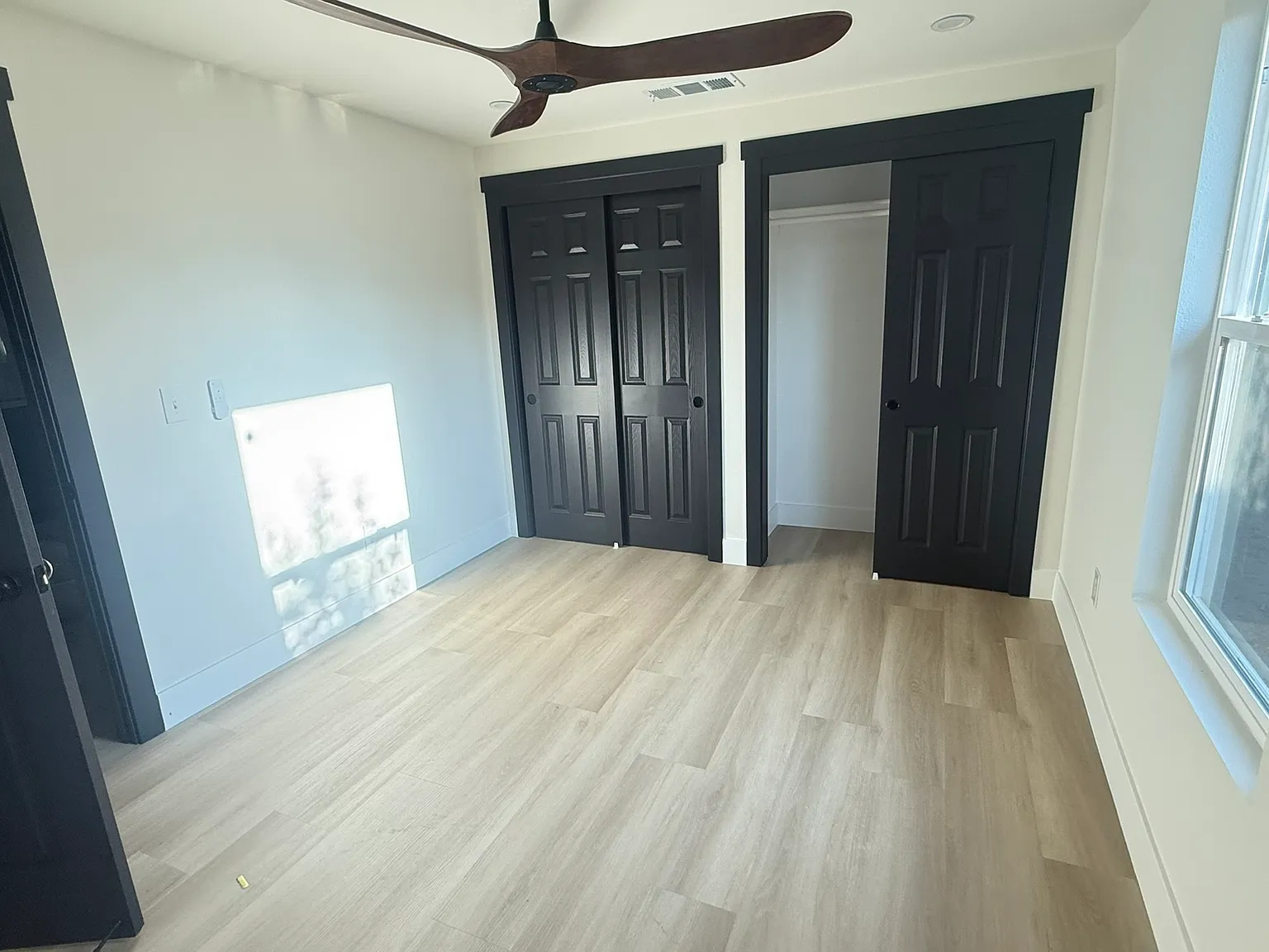 2 bed, 927 sqft, $1,950 — Photo 4