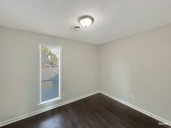5th image of 7127 Markim Dr