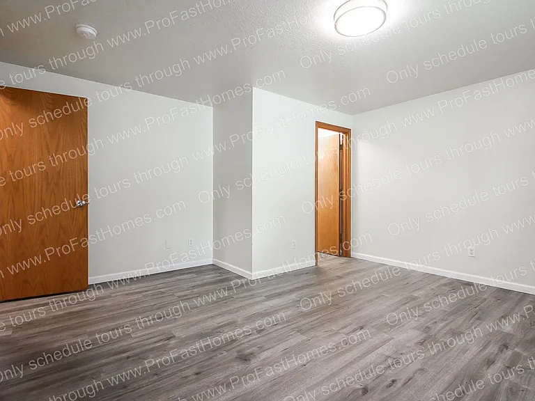 6416 SE 139th Ave — Photo 15