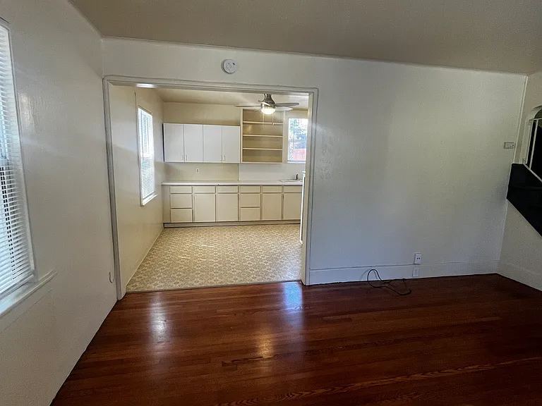 11 B St #11 — Photo 5