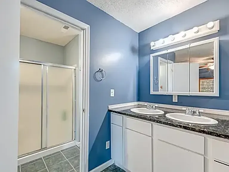 303 Canaberry Cir — Photo 11