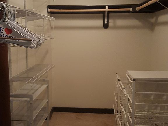 Walk-in Closet