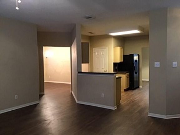 4th image of 18326 Alemarble Oak St