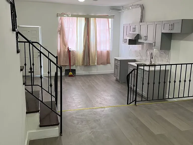 719 W Moyamensing Ave — Photo 1