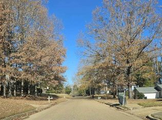 708 Parker Dr, Clinton, MS 39056