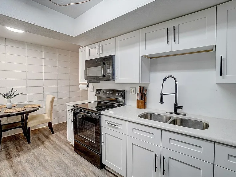 15219 Westminister Ave #B — Photo 6