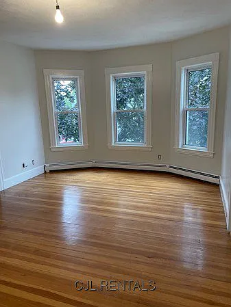 87 Pond St — Photo 10
