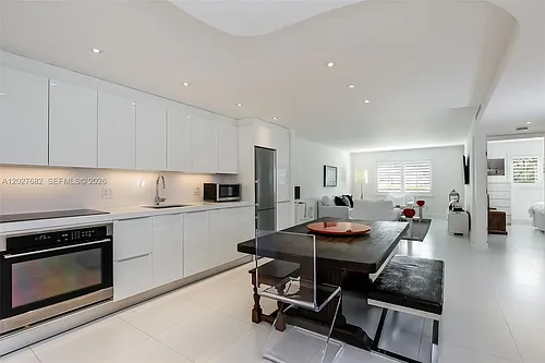 200 Galen Dr #104 Photo 1