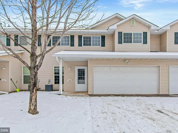 152 Bridgewater Trl, Hudson, WI 54016