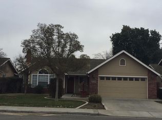 1029 Fairview Pl, Hanford, CA