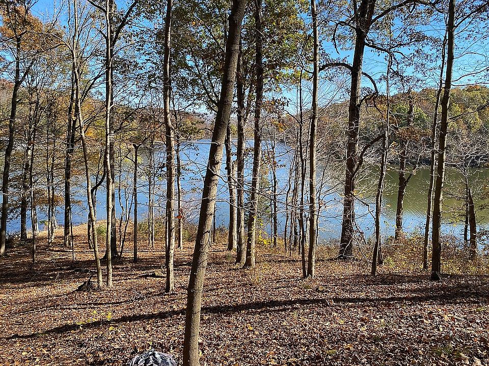 1st image of 210 Bradford Point