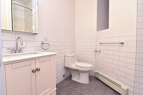 Rented by Bohemia Realty Group | media 27