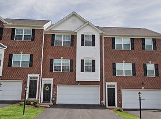 243 Bentbrook Cir, Cranberry Twp, PA 16066