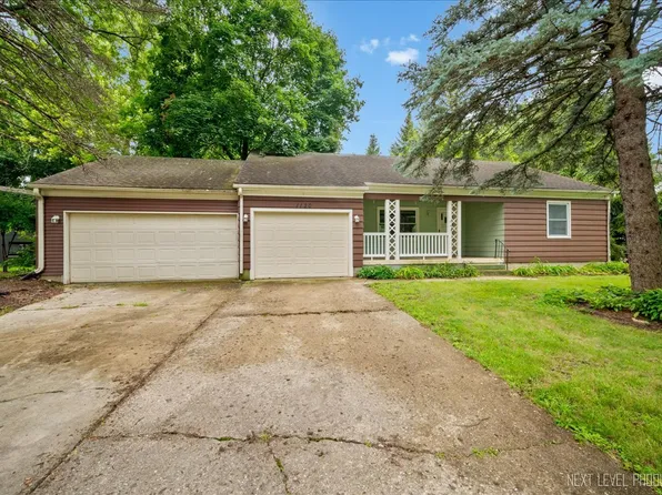 1120 Cheever Ave, Geneva, IL 60134
