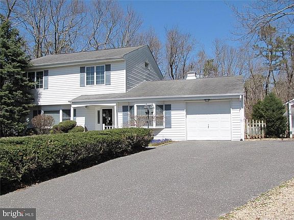 2nd image of 48 Hilltop Dr