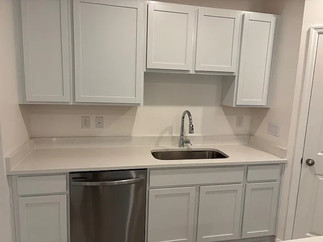3541 Eagles Crossing Way — Photo 16