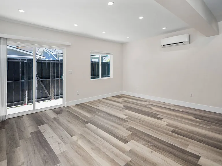 The Amberjack Apartments — Photo 10