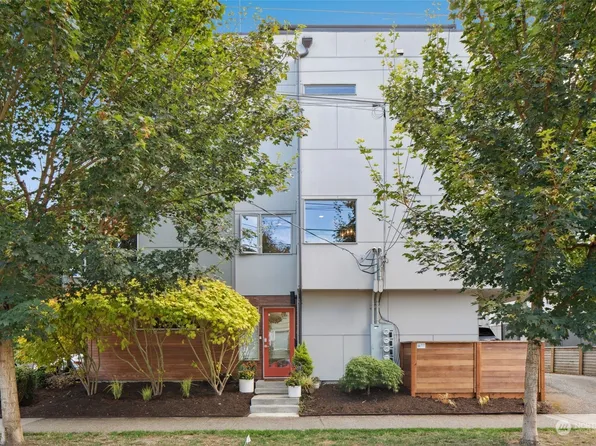 3001 60th Avenue SW, Seattle, WA 98116