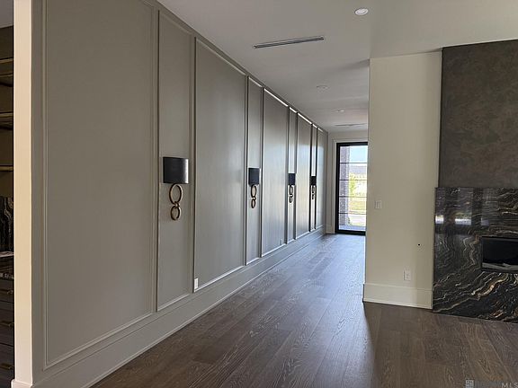 5th image of 8634 Hattic St