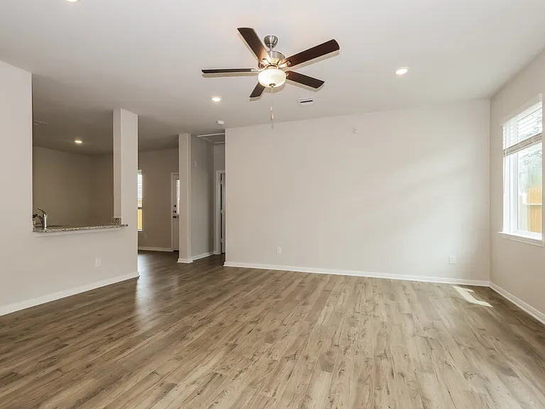 15652 Plum Brook Dr — Photo 4