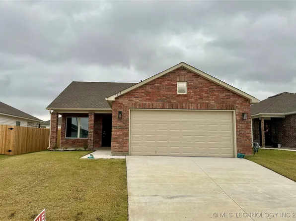 1010 W Fargo Rd, Claremore, OK 74019