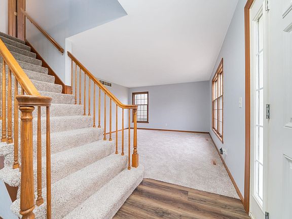 3rd image of 5235 Solitude Dr