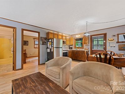 37 Sassafras Ln, Maggie Valley, NC, 28751
