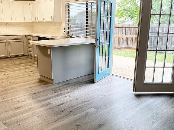 5th image of 7121 Greenspring Dr