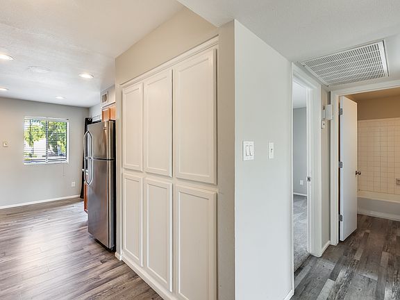 4th image of 9355 N 91st St #1